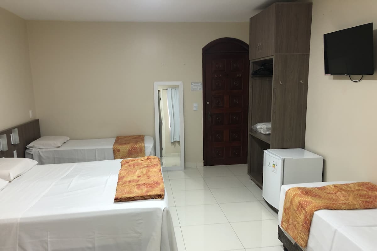 Minibar, in-room safe, free WiFi, bed sheets
