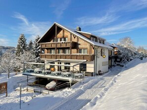 Front of property - Hotel Waldeck (Feldberg)