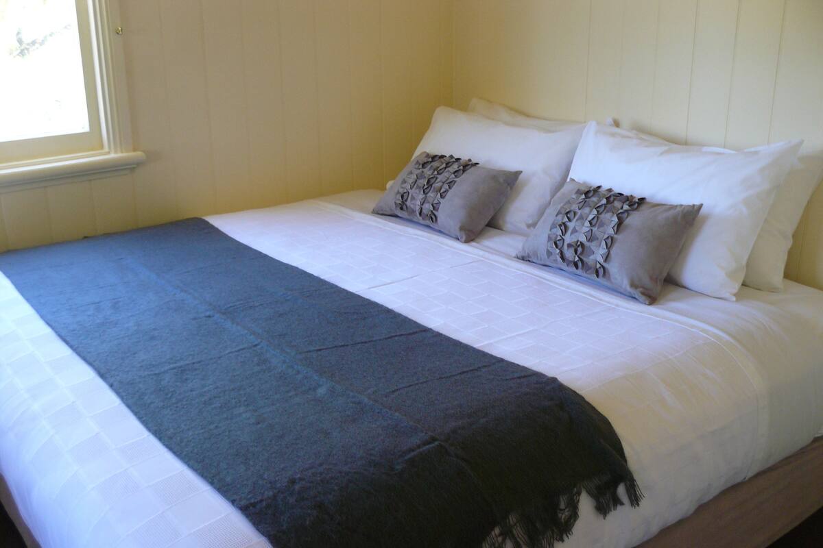 Standard Suite, 2 Bedrooms, Kitchen (Cottage) | Desk, iron/ironing board (on request), cribs (surcharge)