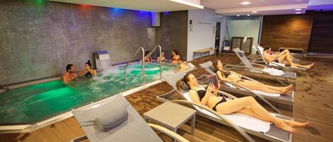 Innenpool, Außenpool