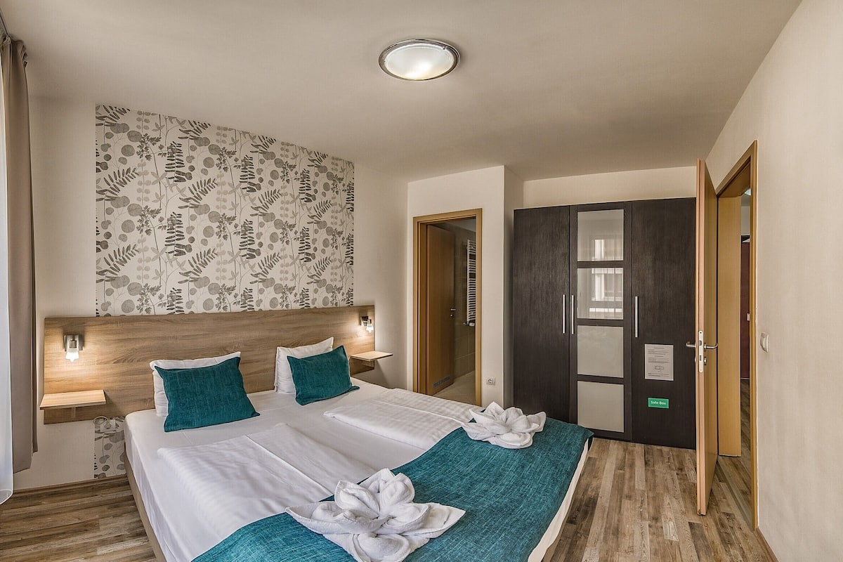 1 chambre, coffres-forts dans les chambres, décoration personnalisée
