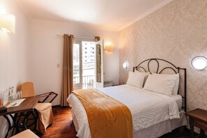 Superior Double or Twin Room | In-room safe, desk, free WiFi - Casa Rábida Hotel Restaurant (Quito)