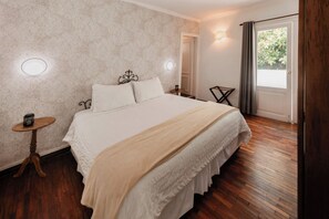 华丽双人房, 阳台 | 客房内保险箱、办公桌、免费 WiFi