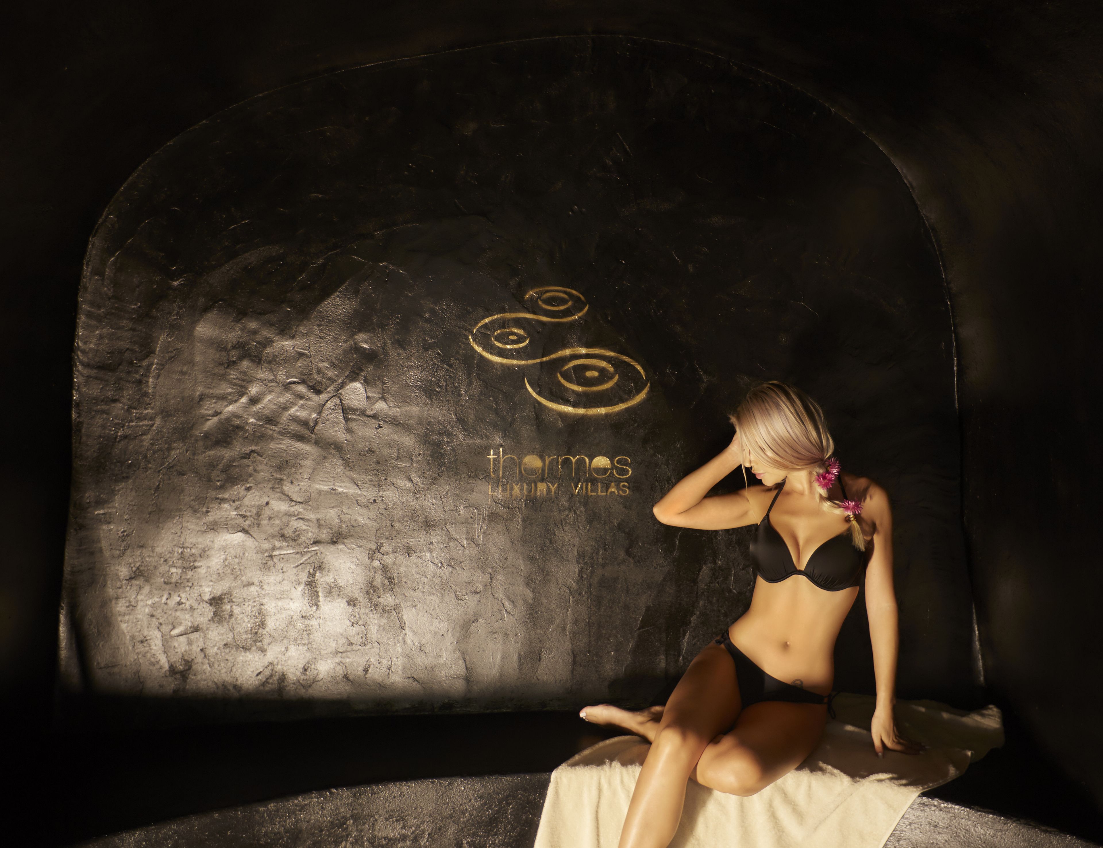 couples treatment room(s), body treatments, facials