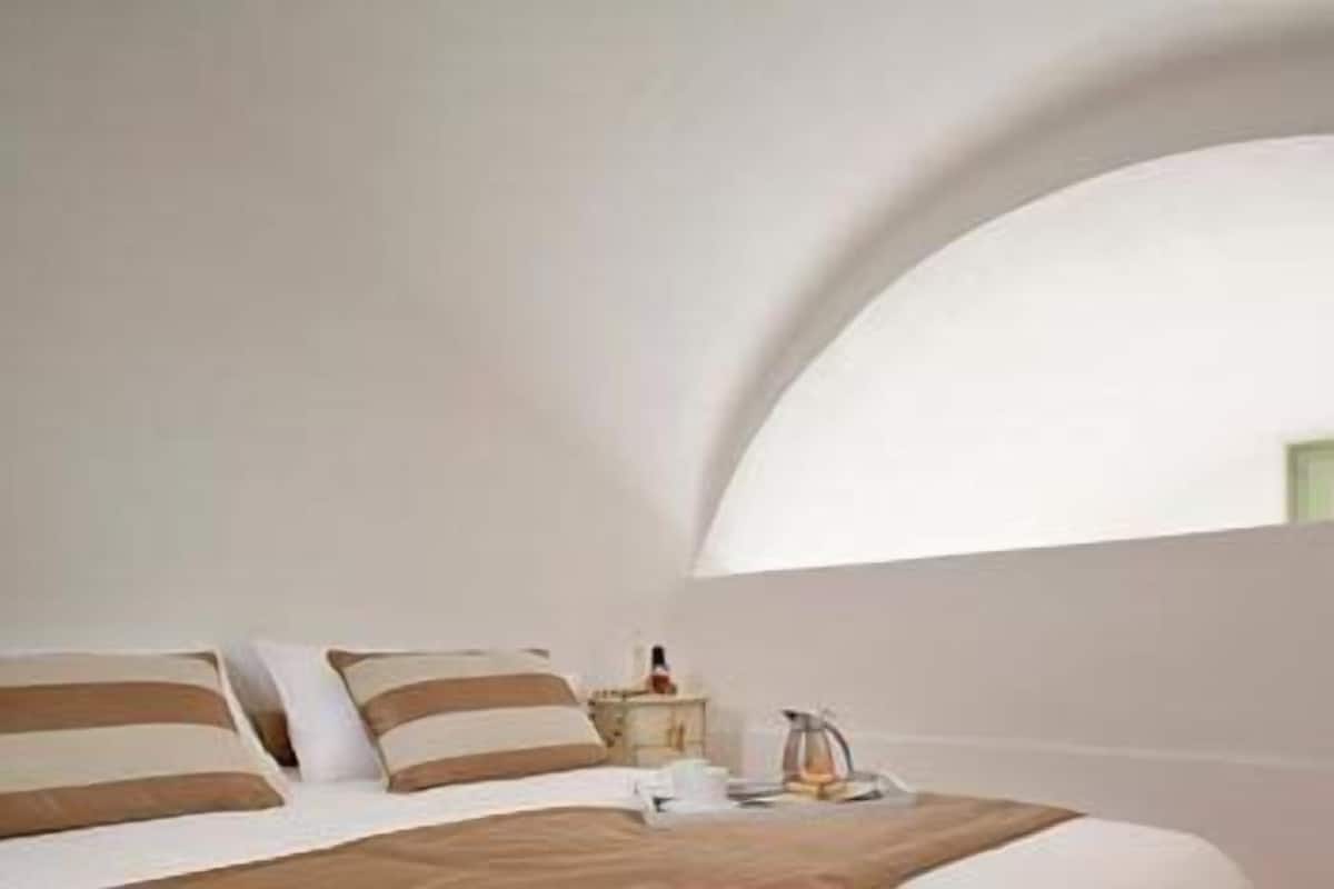 Three Bedroom Villa with Private Pool | Minibar, in-room safe, soundproofing, iron/ironing board (on request)
