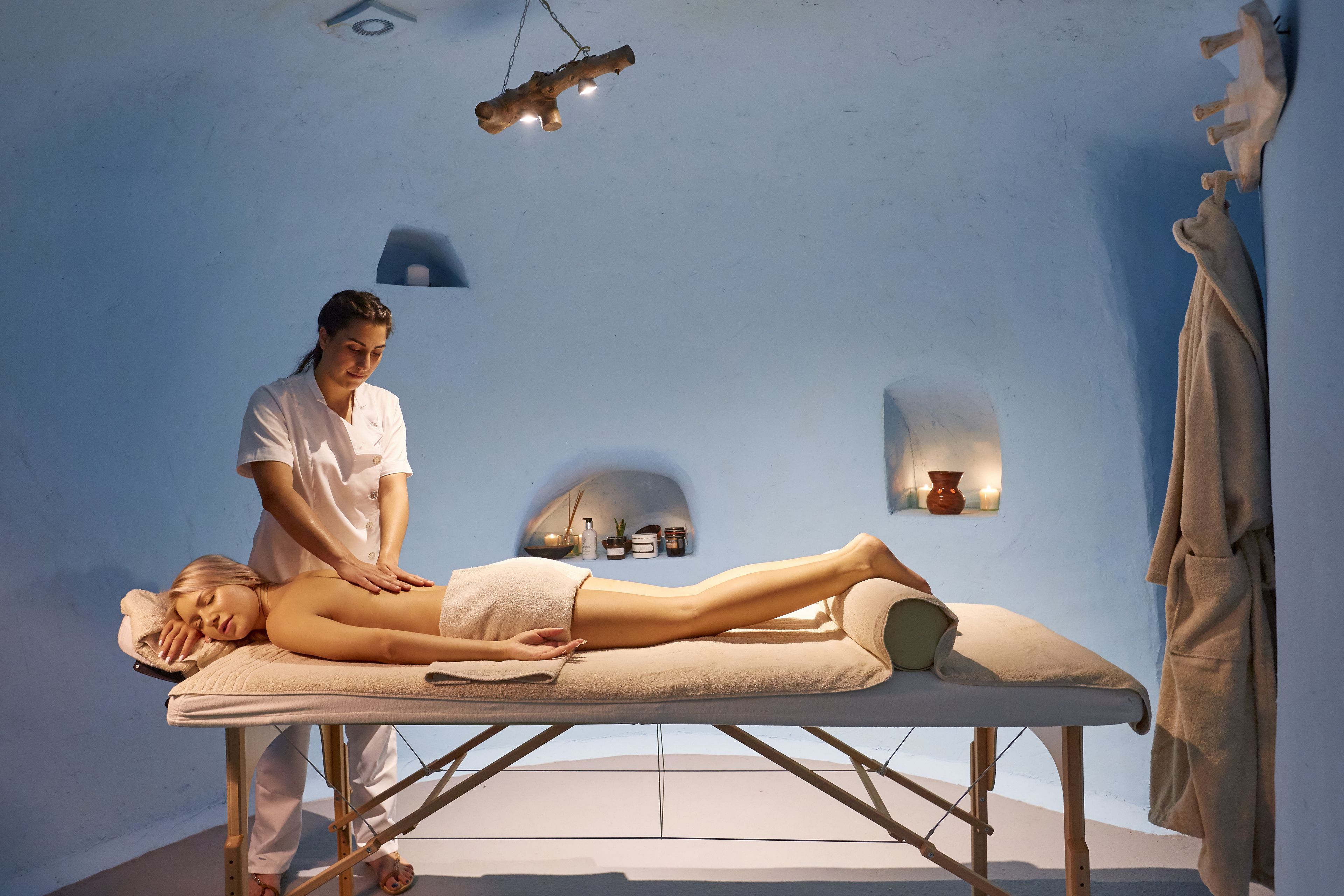 couples treatment room(s), body treatments, facials