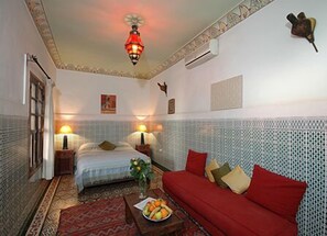 Double Room (Aladin) | Pillowtop beds, in-room safe - Riad Elsagaya (Marrakech)