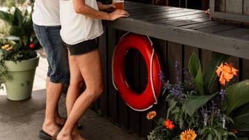 Poolbar
