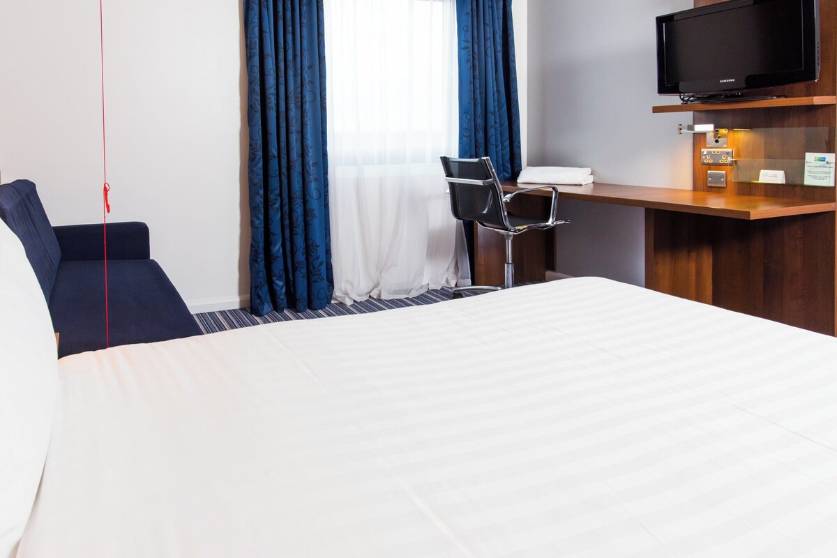 Standard Room, 1 Double Bed, Accessible | Room amenity