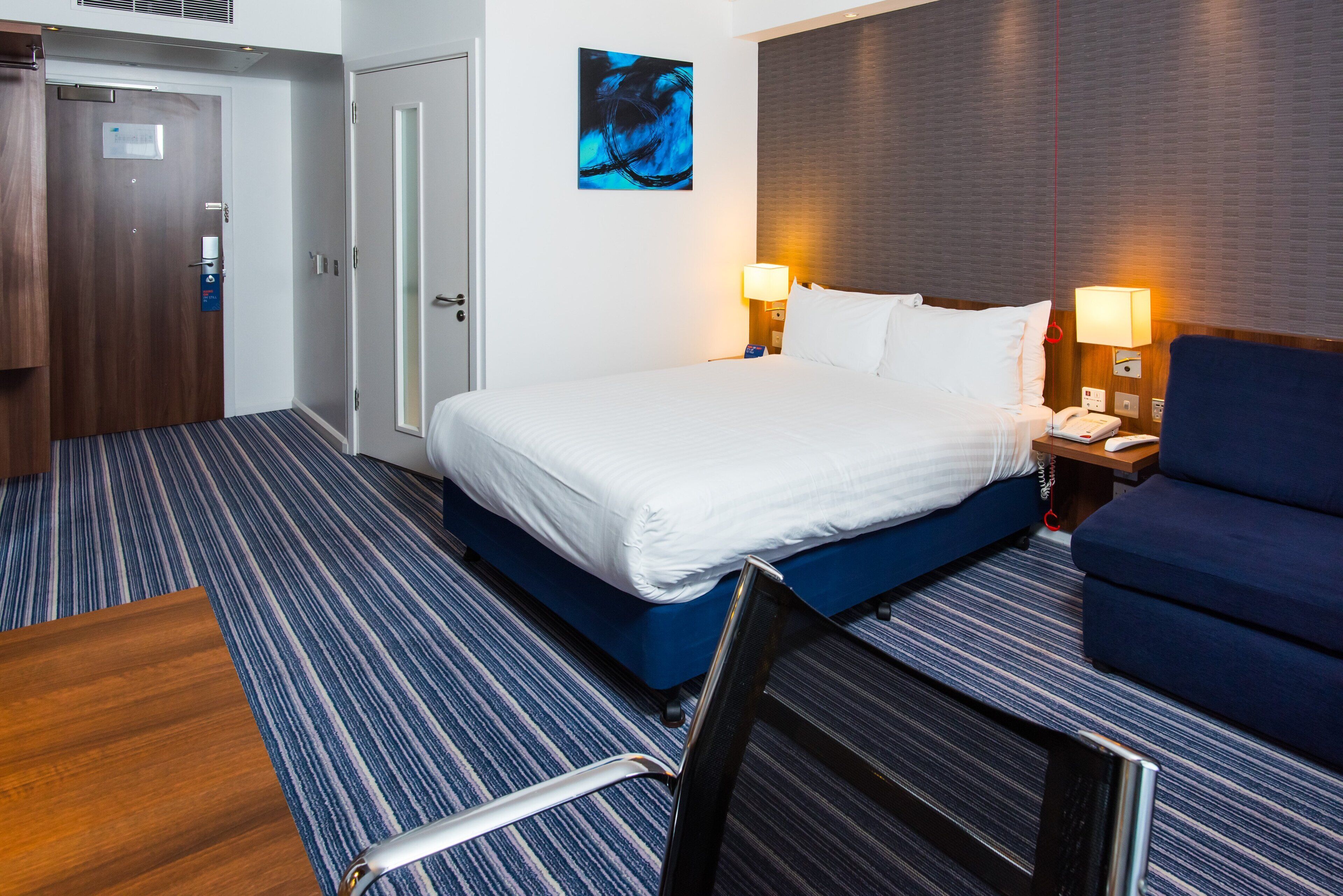 Standard Room, 1 Double Bed, Accessible | Desk, free cribs/infant beds, free WiFi, bed sheets