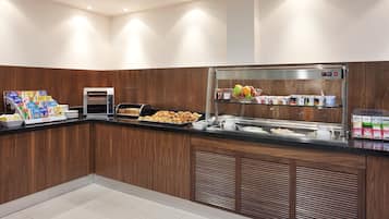 Free daily continental breakfast