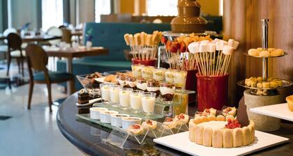 Avani Deira Dubai Hotel