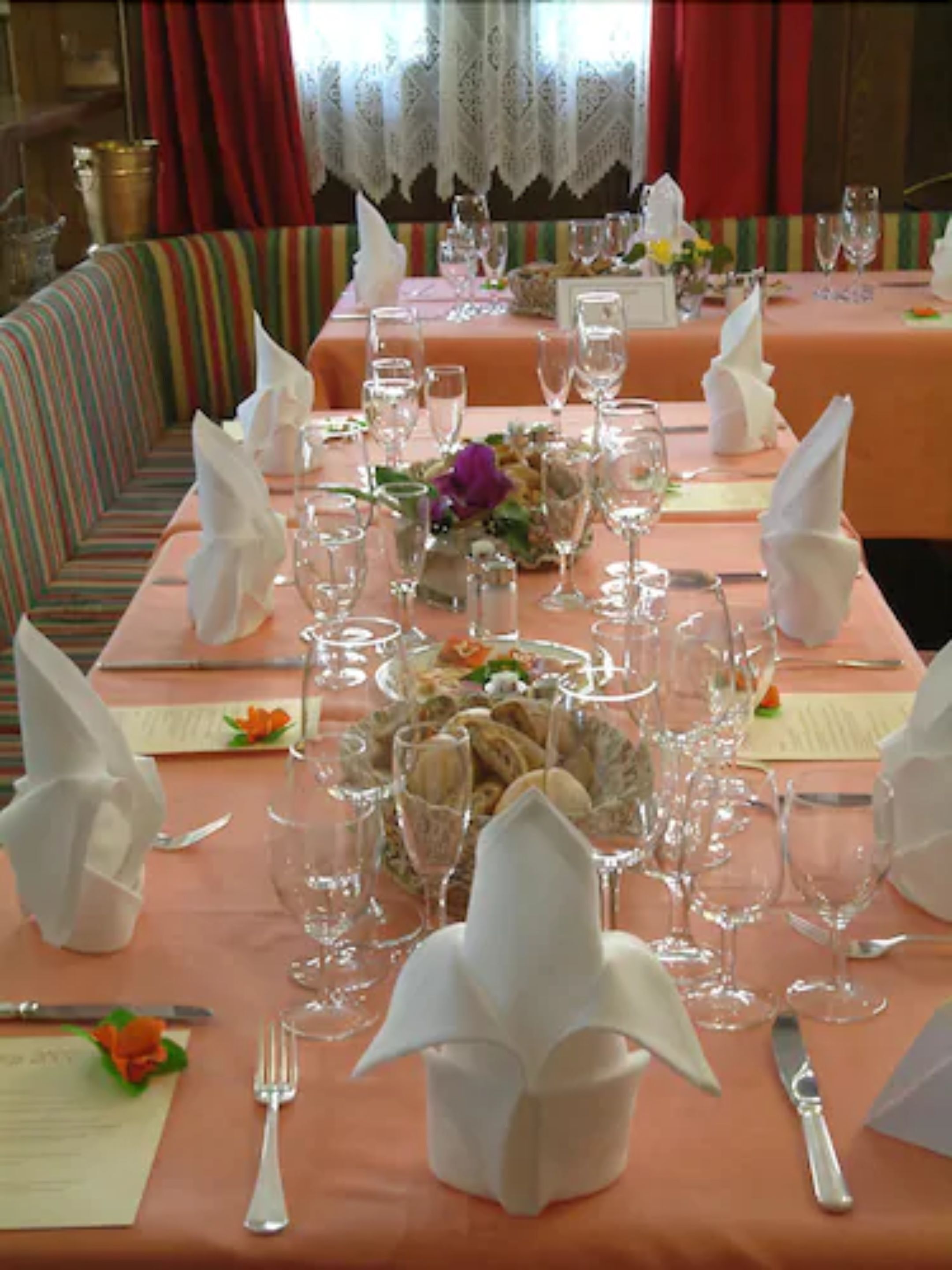 breakfast, lunch and dinner served