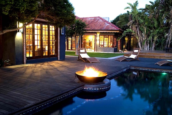 Outdoor pool, pool loungers