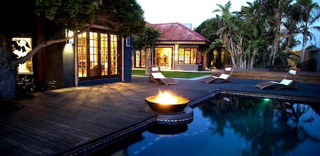 Outdoor pool, sun loungers