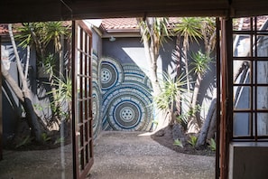 Luxury Suite | Bathroom shower