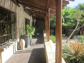 Property grounds - Ibhayi Guest Lodge (Port Elizabeth)