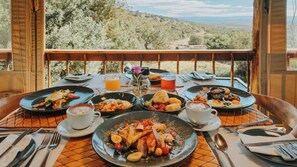 Restaurant - Bukela Game Lodge Amakhala Game Reserve (Paterson)