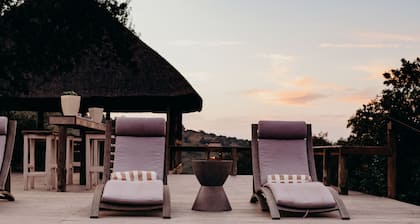 Bukela Game Lodge Amakhala Game Reserve