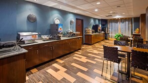 Free daily full breakfast - Best Western Plus Chain of Lakes Inn & Suites (Leesburg)