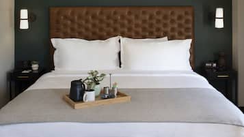 Ropa de cama de alta calidad, cubrecamas y minibar