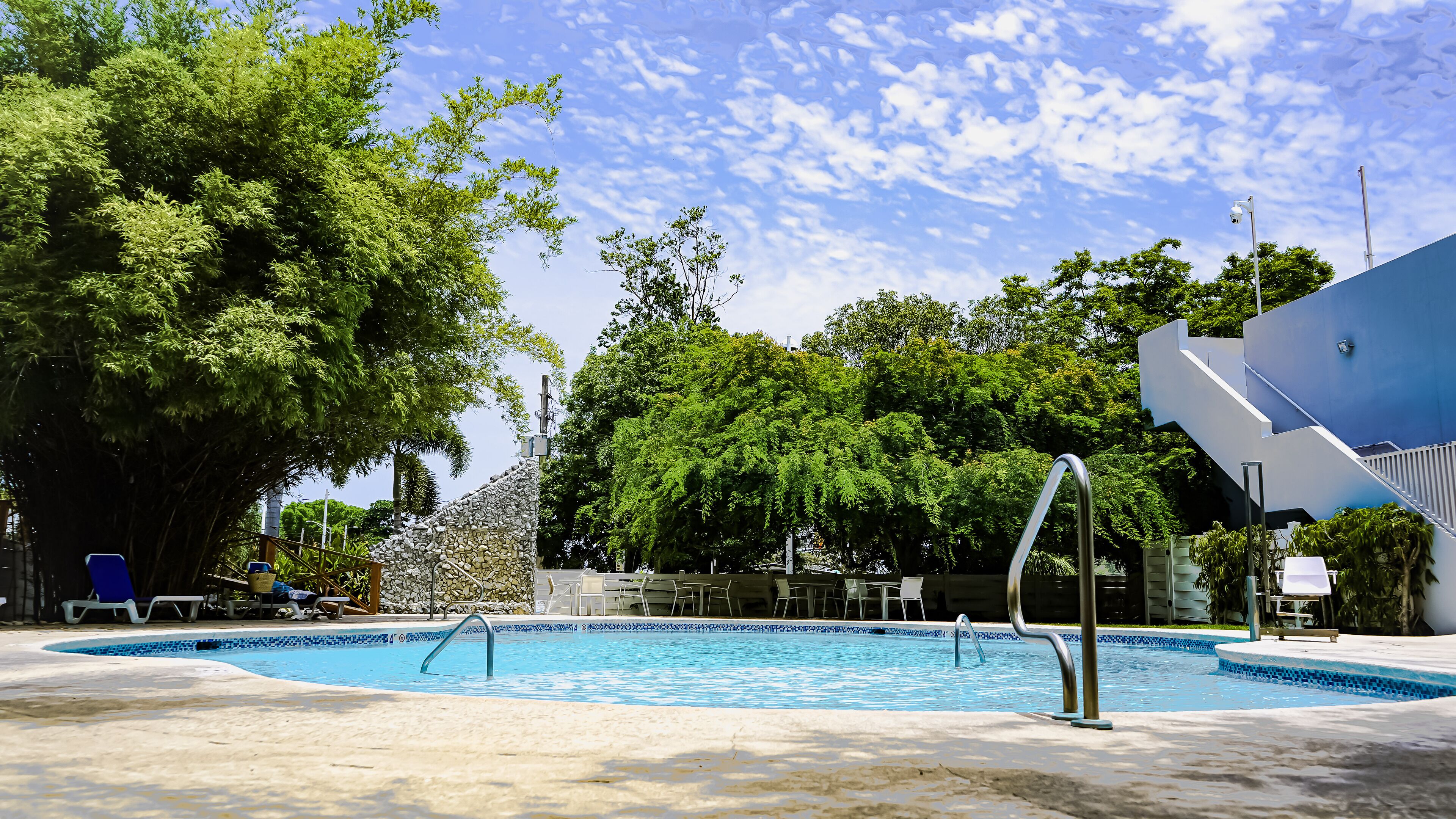 2 outdoor pools, pool umbrellas, sun loungers
