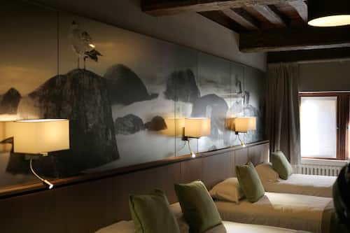 Chambre Quadruple, plusieurs lits (Mouton Blanc)