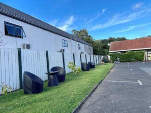 Front of property - Tudor Court Motor Lodge (Auckland)