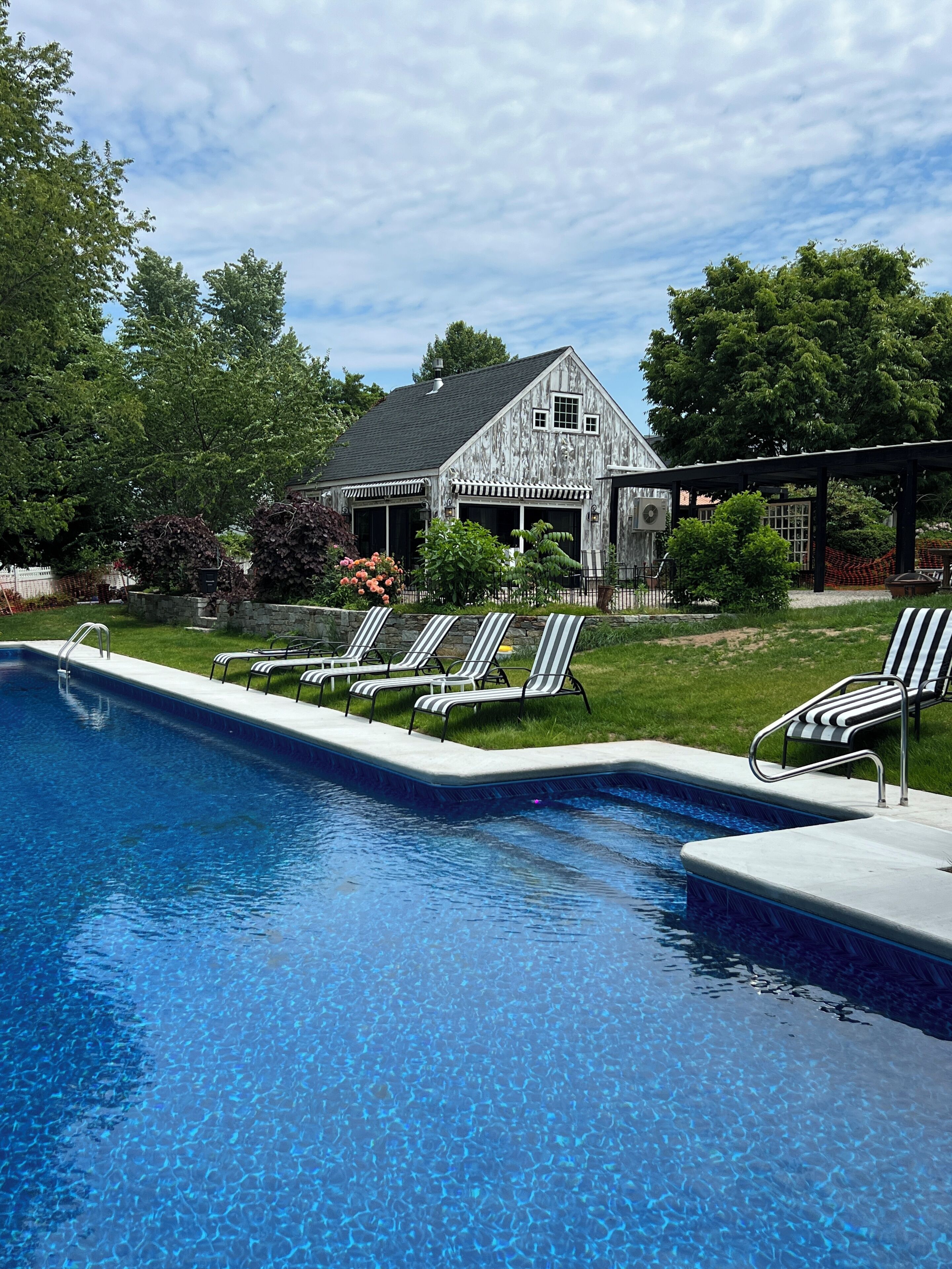 Exercise/lap pool