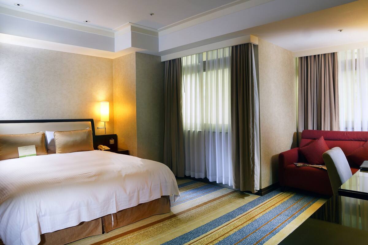 Premium bedding, down duvets, Select Comfort beds, in-room safe