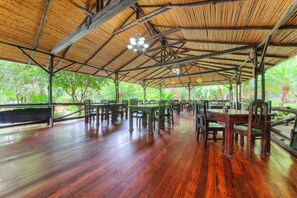 Dining - Hotel Kokoro Mineral Hot Springs (La Fortuna)
