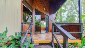 Premium Ecolodge | Terraza o patio