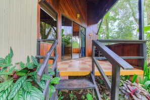 Ecolodge Cabin with Volcano View | Terrace/patio - Hotel Kokoro Mineral Hot Springs (La Fortuna)