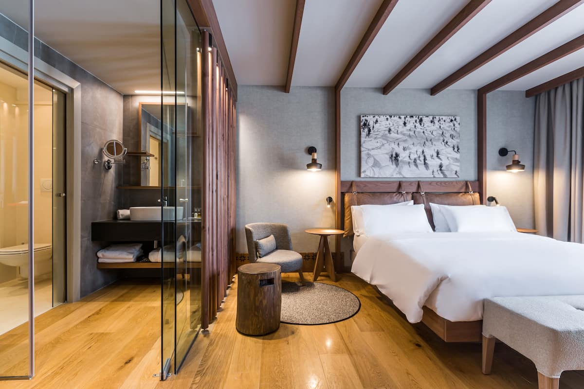 Select Comfort beds, minibar, in-room safe, desk