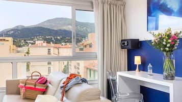 Suite Familiale, plusieurs lits (Standard) | 1 chambre, literie de qualité supérieure, bureau, chambres insonorisées