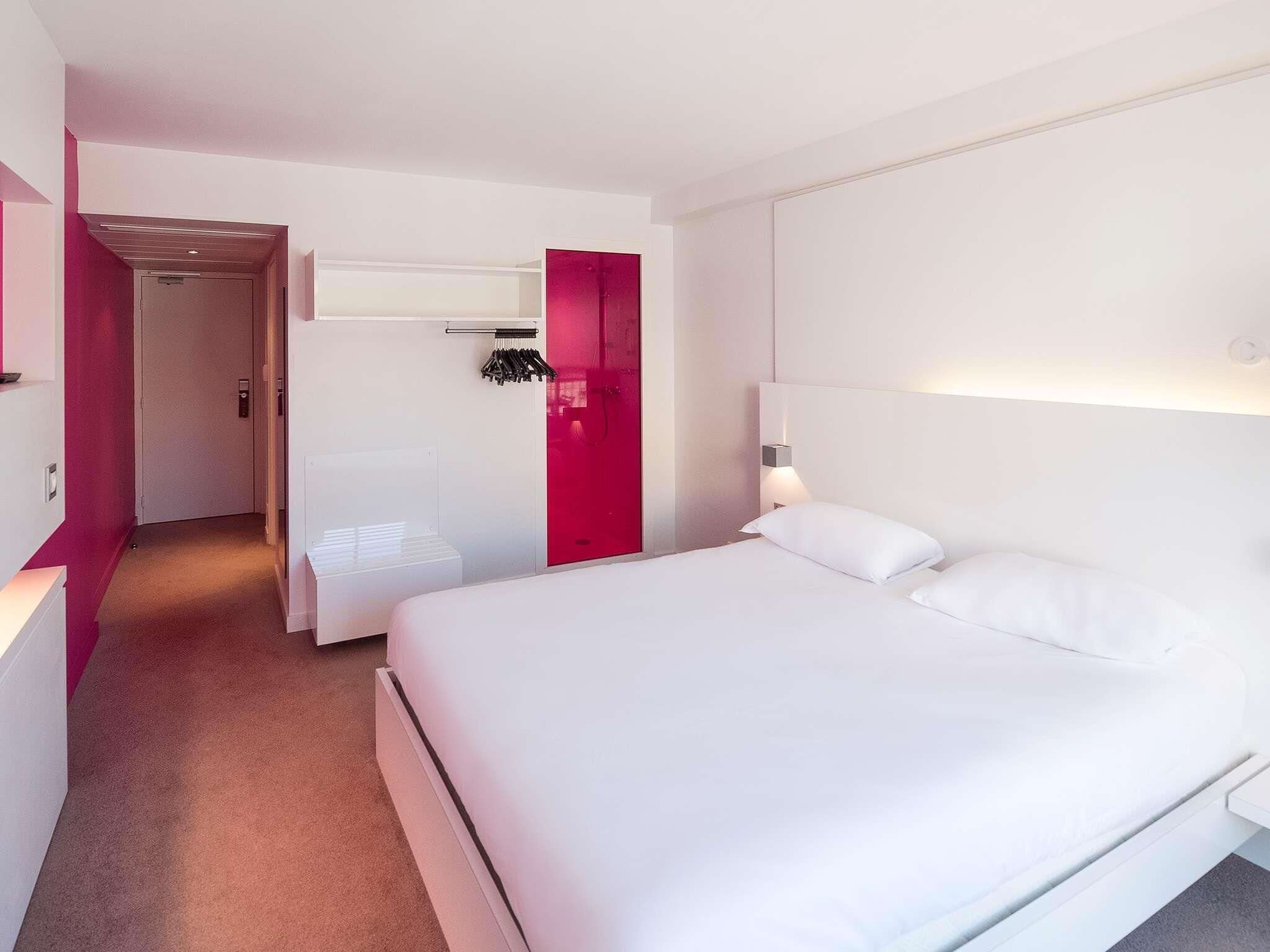 1 chambre, literie de qualité supérieure, bureau, chambres insonorisées