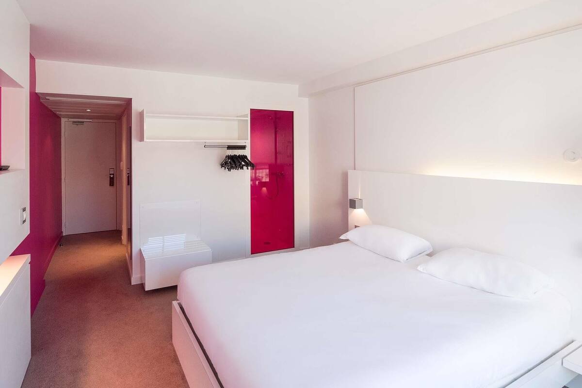 1 chambre, literie de qualité supérieure, bureau, chambres insonorisées