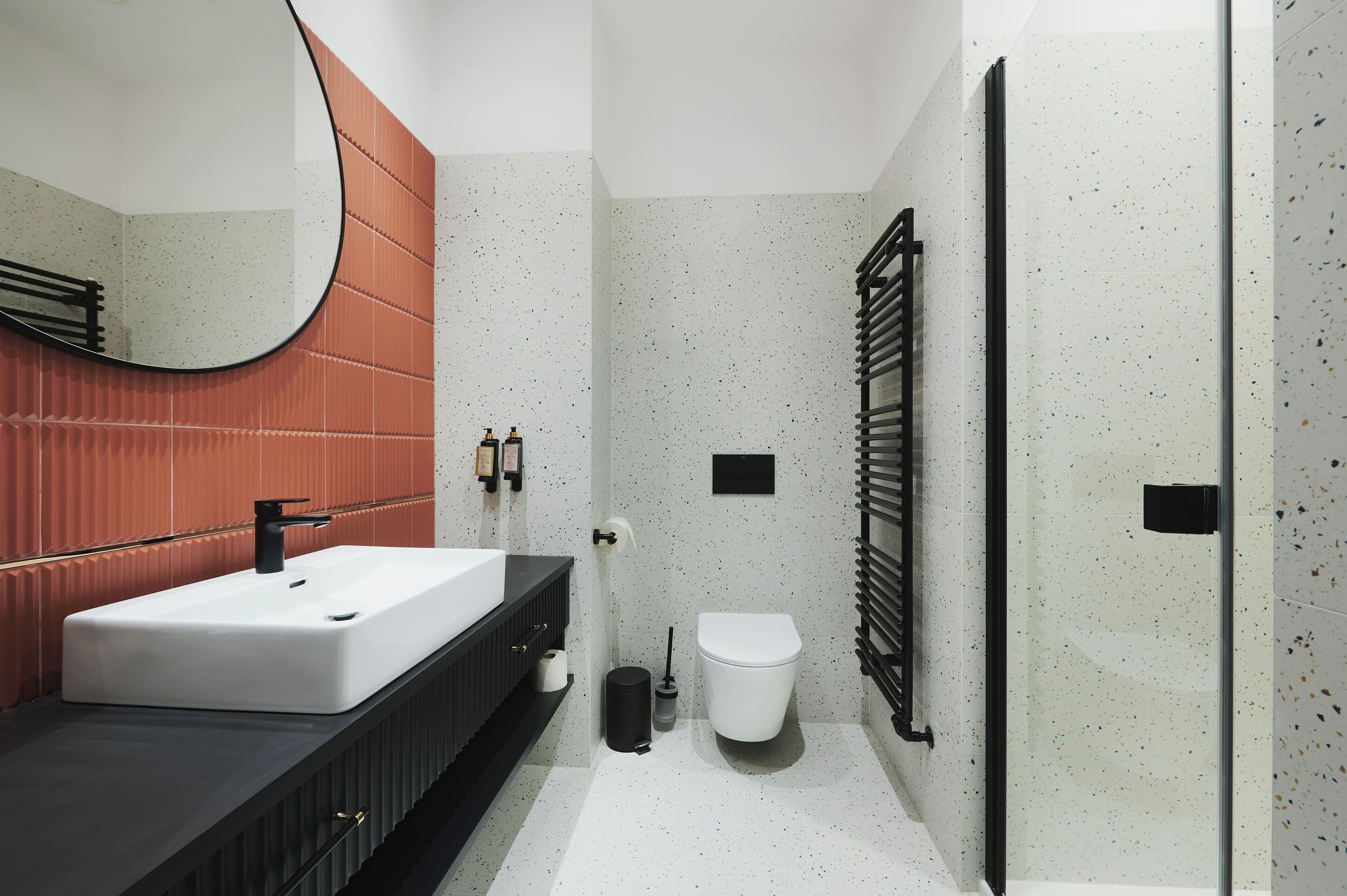 shower, free toiletries, towels, soap