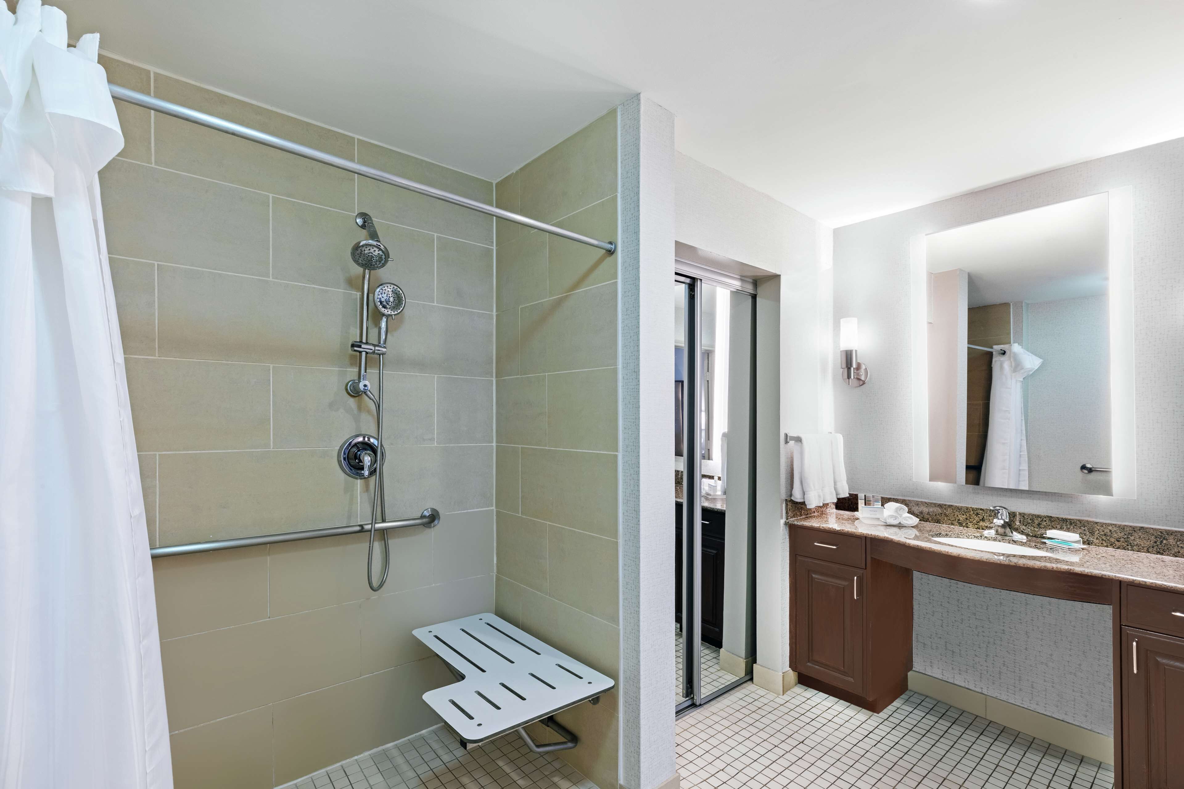 suite, 1 king bed, accessible (roll-in shower) | bathroom shower