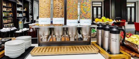 Petit déjeuner servi tous les jours en supplément