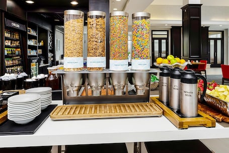 Desayuno todos los días (con cargo)