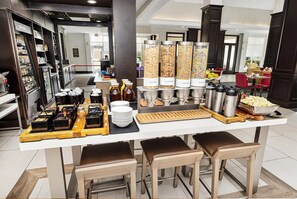 Desayuno todos los días (con cargo)