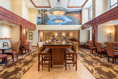 Hampton Inn & Suites Arcata