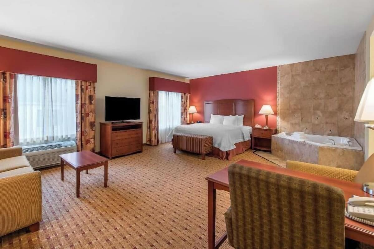 Premium bedding, down comforters, pillowtop beds, in-room safe