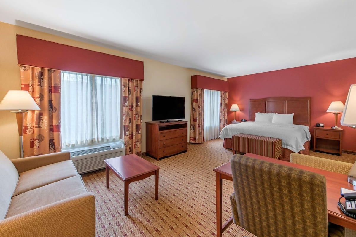 Premium bedding, down comforters, pillowtop beds, in-room safe