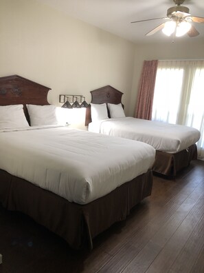Standard Room, 2 Queen Beds, Non Smoking | 1 bedroom, desk, iron/ironing board, free WiFi - Mountain Star Lodge (Austin)