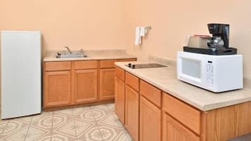 Fridge, microwave, coffee/tea maker