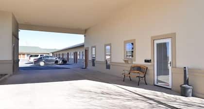 La Bonita Inn And Suites