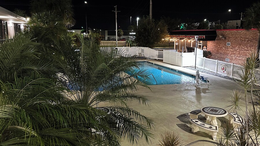 Stay Inn and Suites