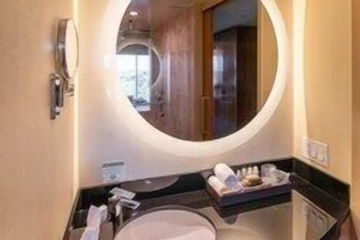 Baño | Amenidades de baño gratuitas, secadora de cabello, bidet, toallas